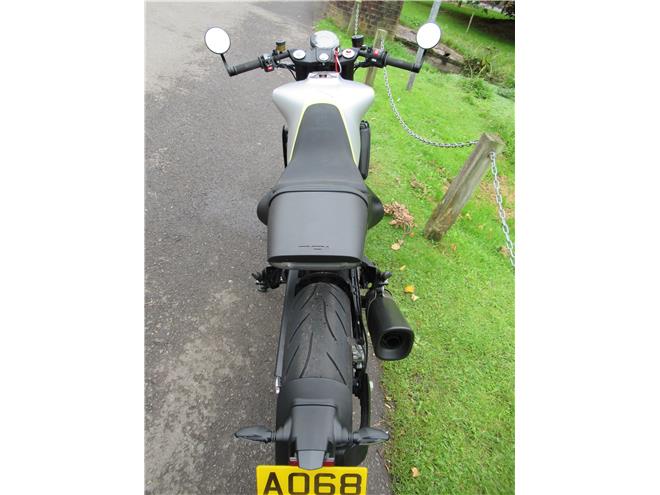 2018 Husqvarna Vitpilen 701 - One Owner - Image 7