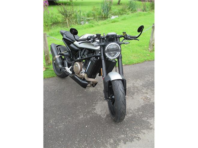 2018 Husqvarna Vitpilen 701 - One Owner - Image 14